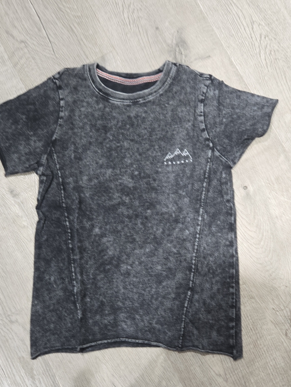 art class Black Mineral-Wash Mountain Graphic Tee